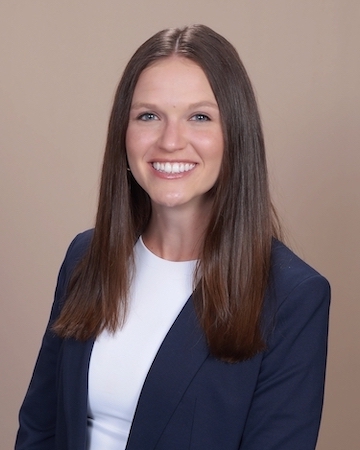 Kristen Vossler headshot