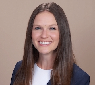 Kristen Vossler headshot