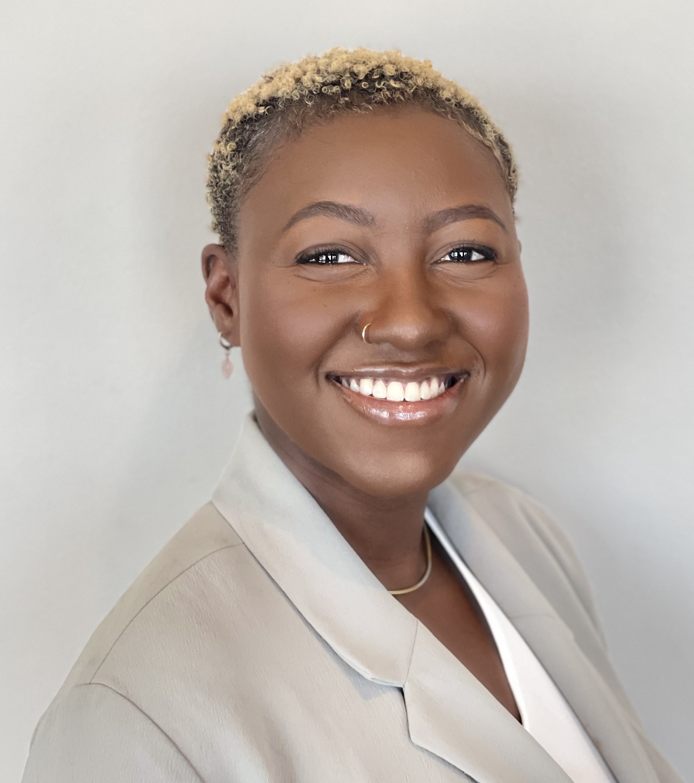 Leah Ibrahim Puri headshot