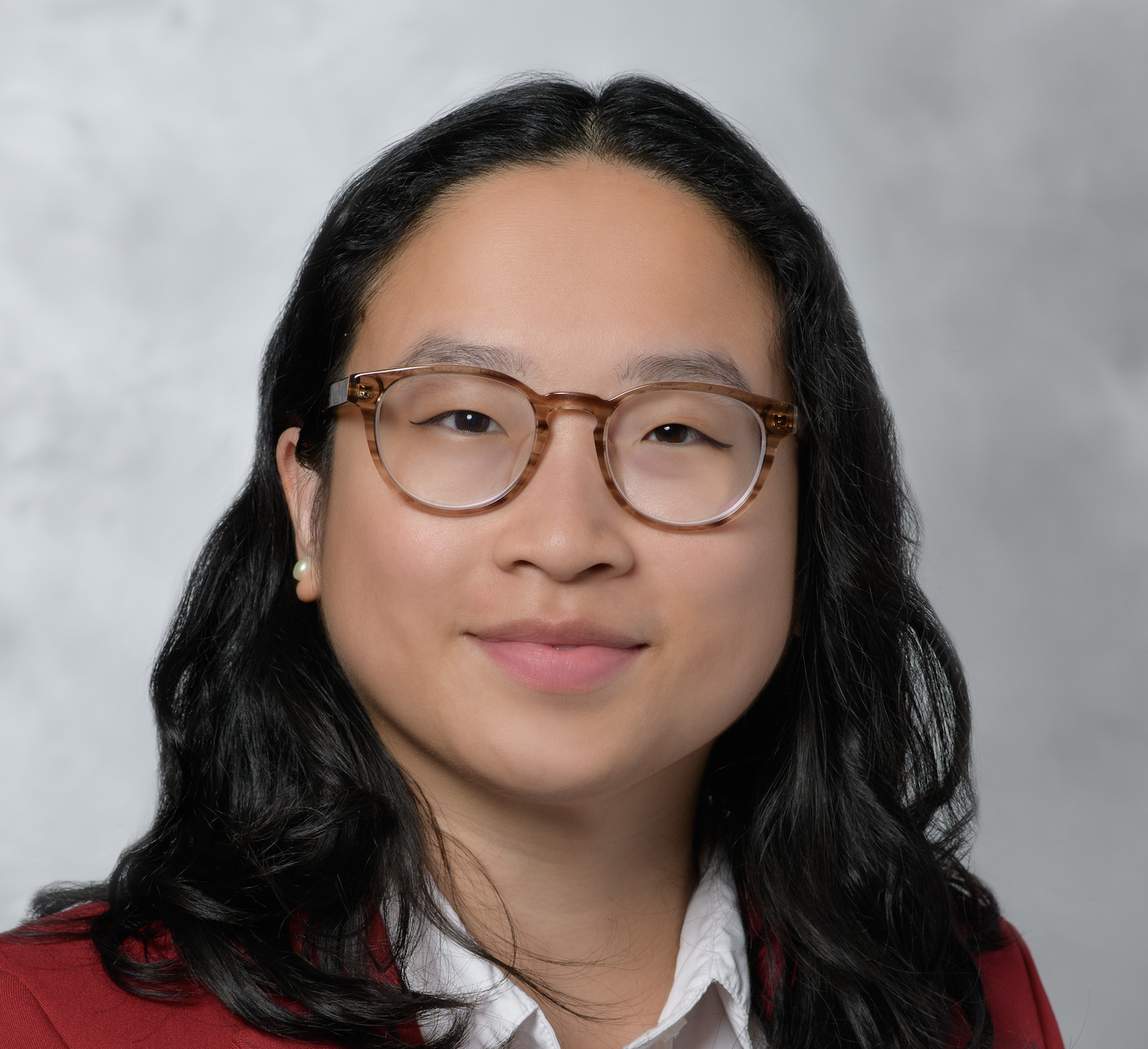 Mary Nguyen Headshot