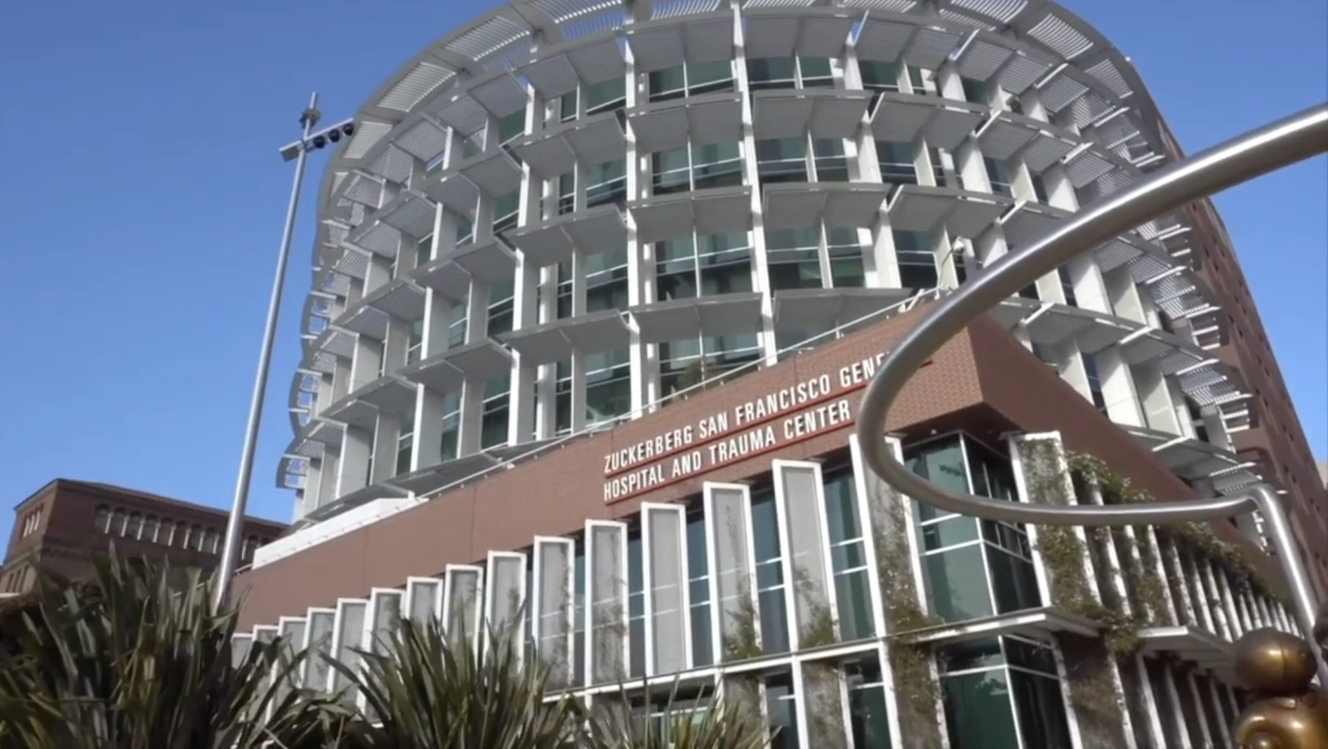 the outside of the main entrance at Zuckerberg San Francisco General Hospital and Trauma Center